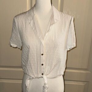 CANDIE’S - White Button Top - Size Medium
